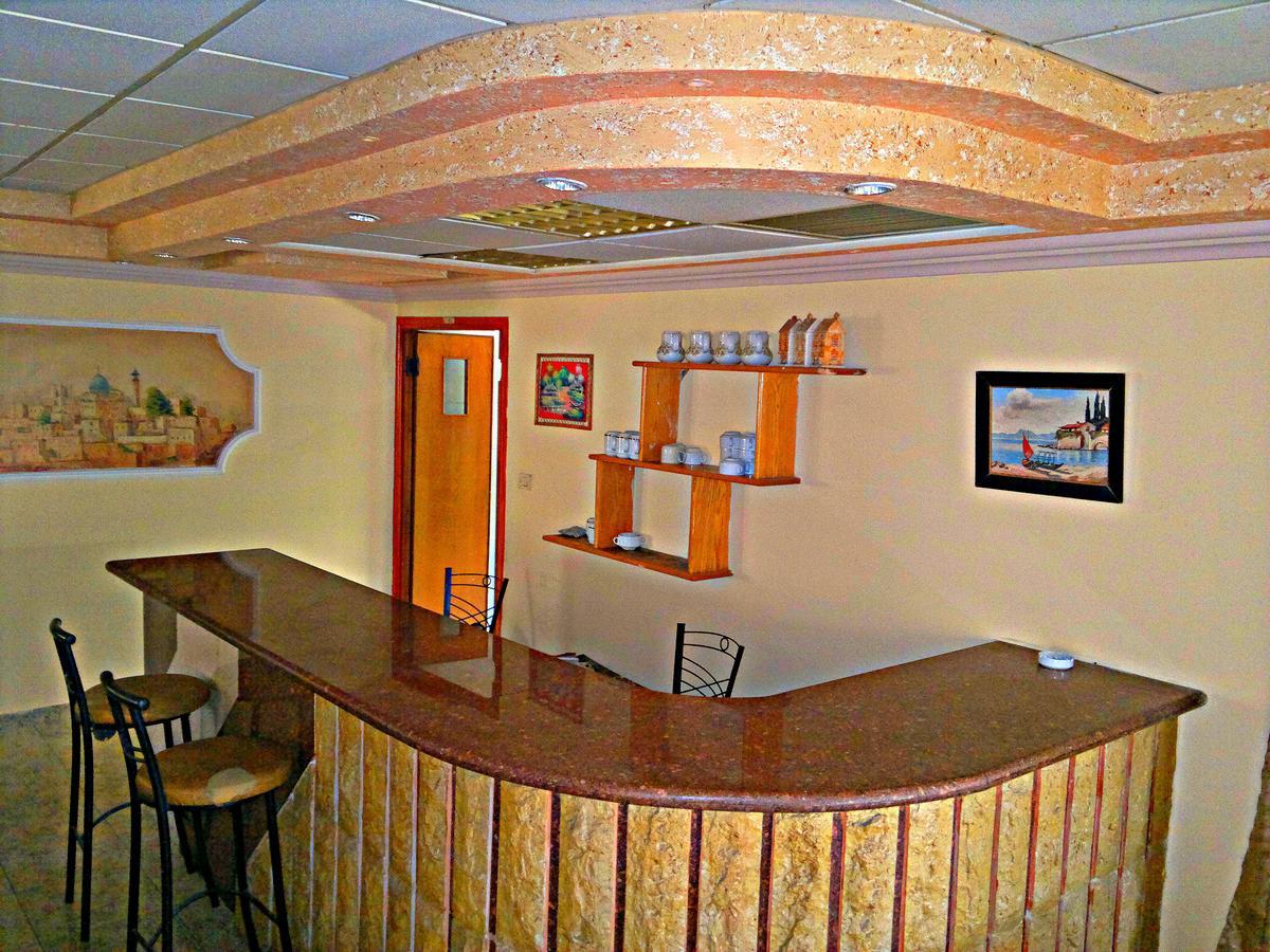 Crystal Hotel فندق كريستال Nablus Bagian luar foto